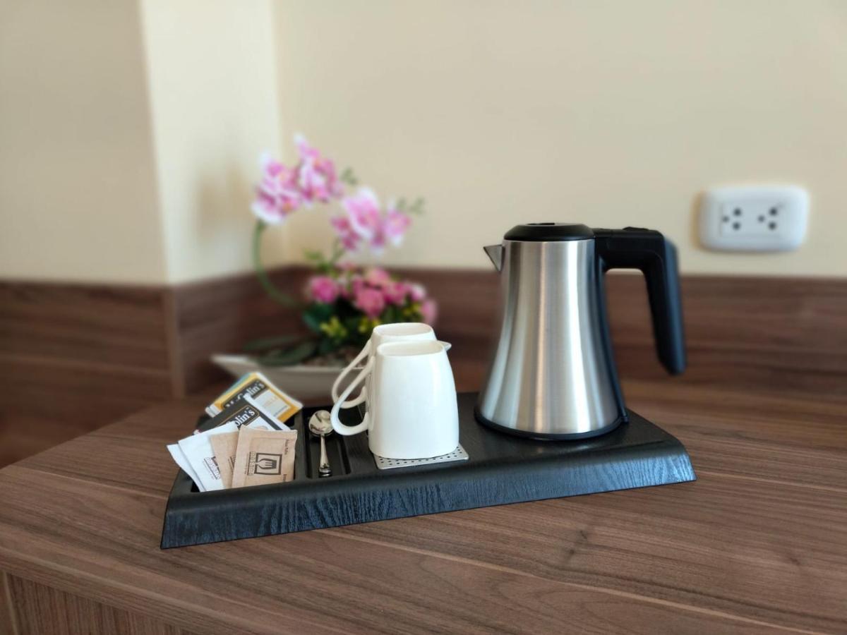 Sm Hotel Plus Лима Экстерьер фото